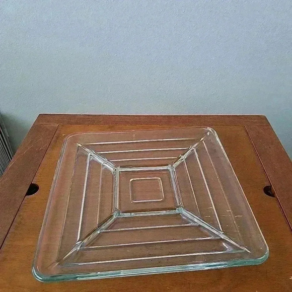 Tray GLASS SQUARE FOR PARTIES OR PLAIN HOME USE - Picture 3 of 3